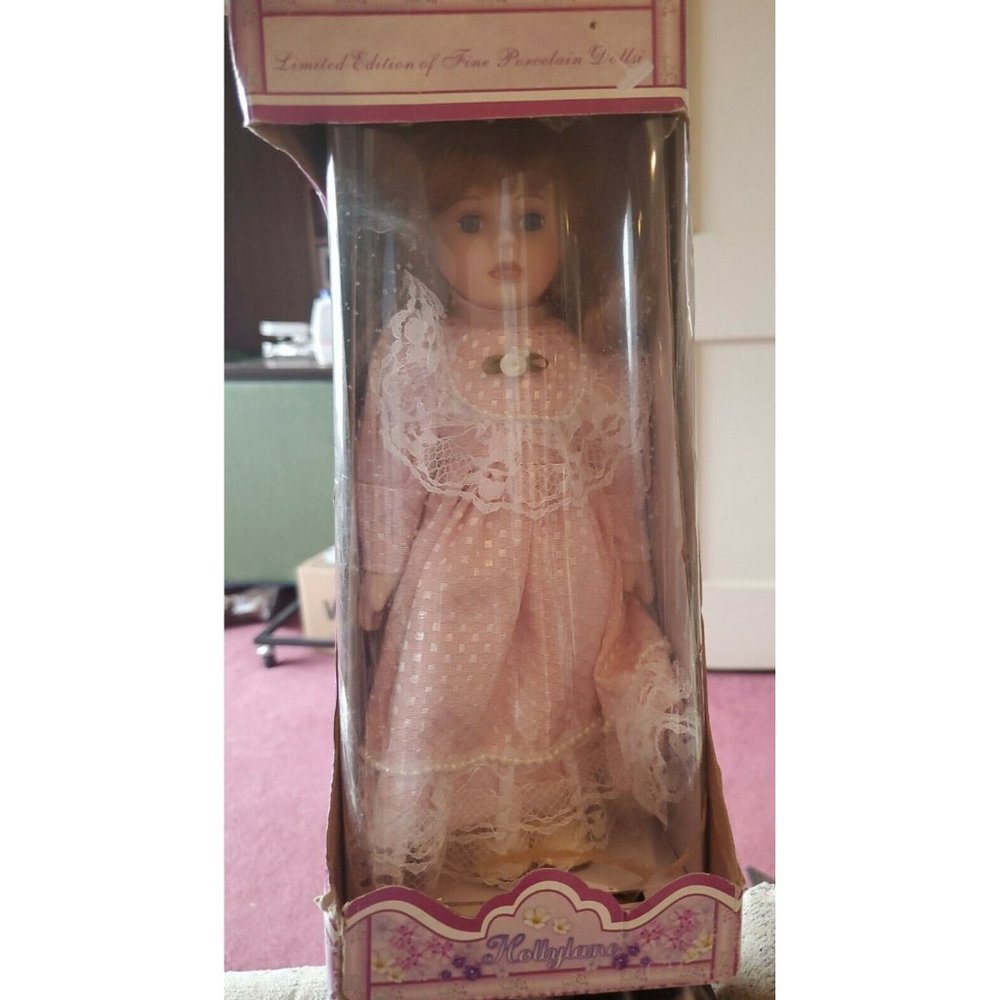 Vintage Limited Edition Hollylane Porcelain 10” Doll w/Stand #1130 Blonde Hair